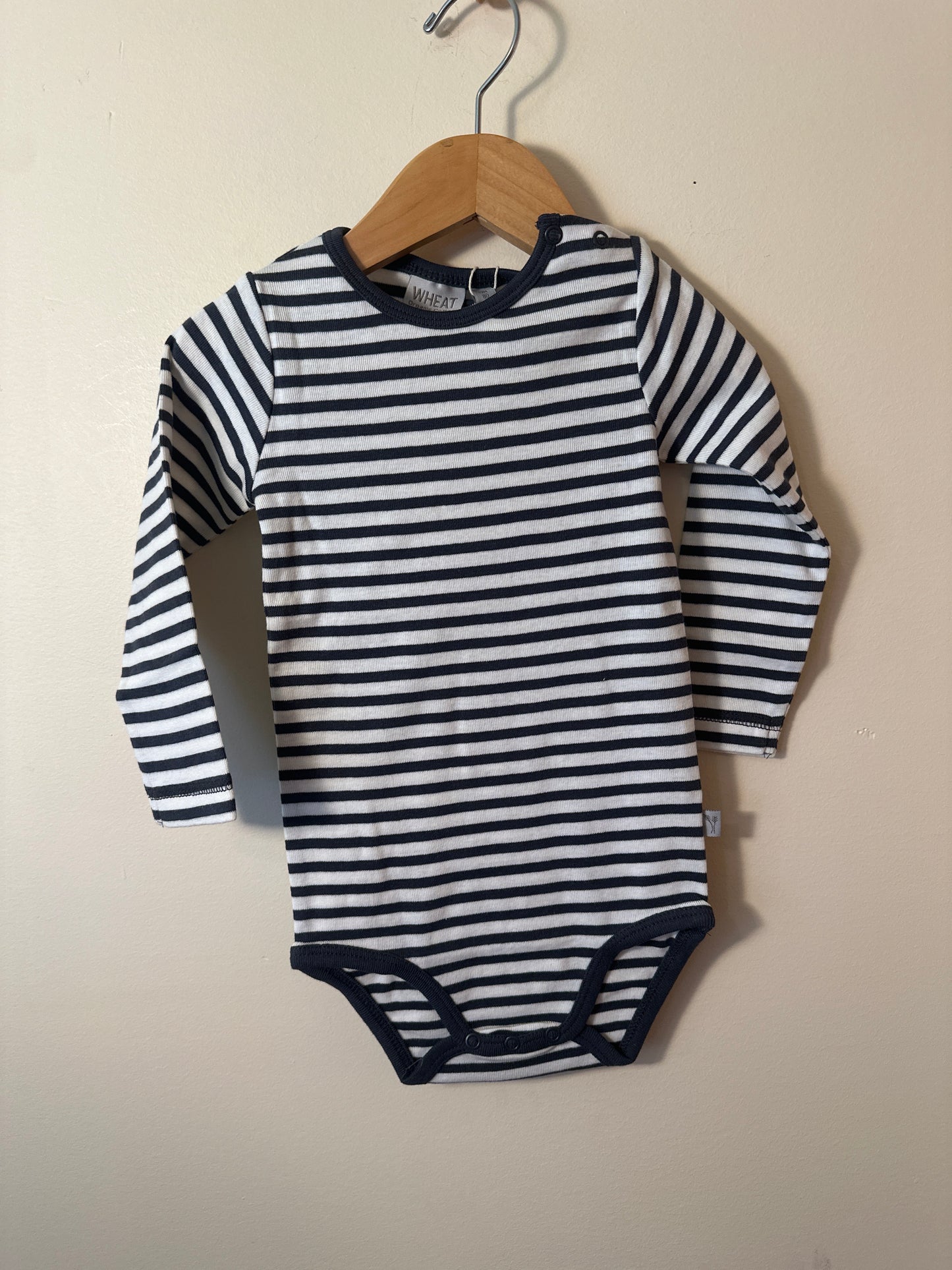Wheat Kids bodysuit /onesie