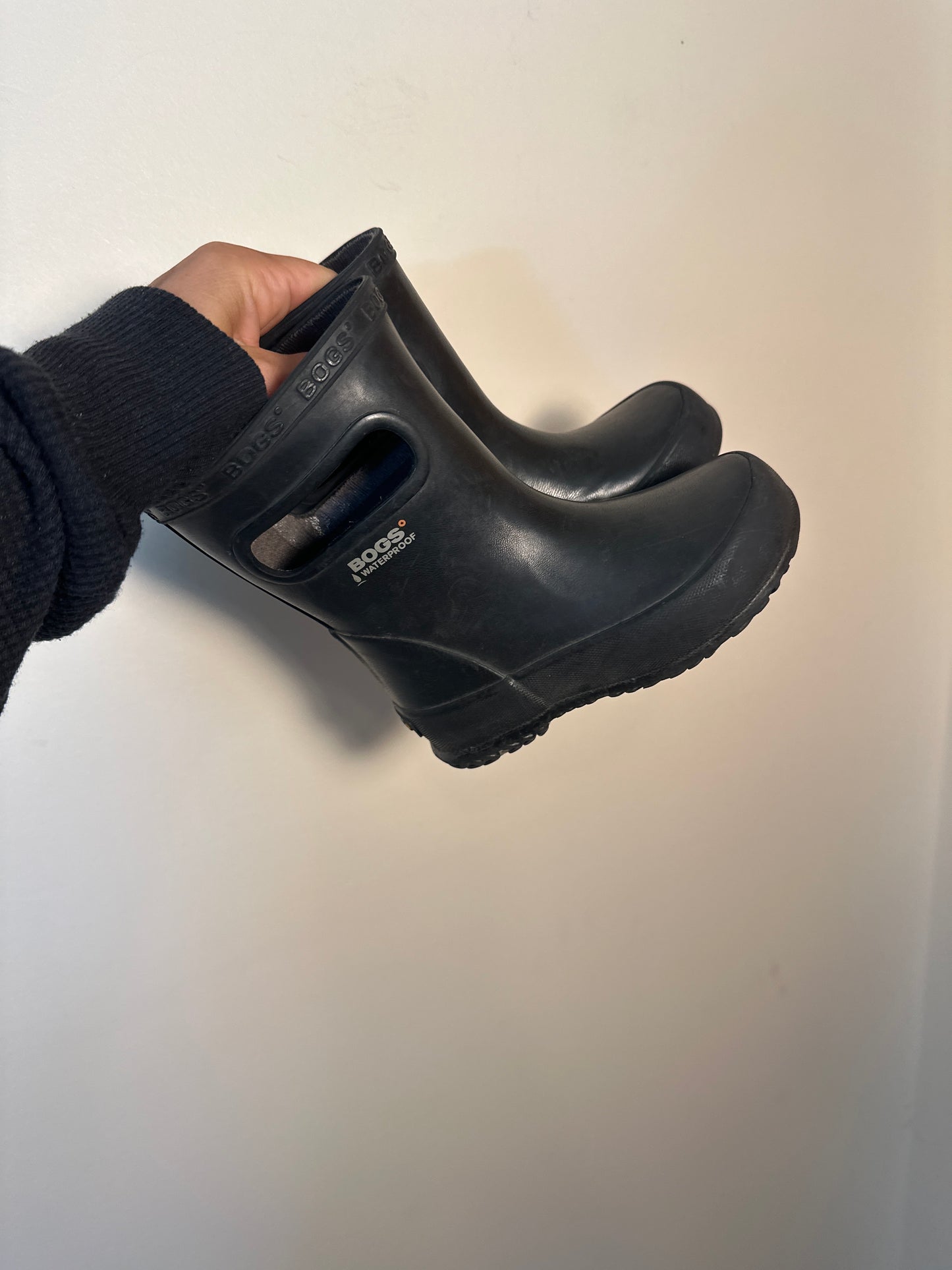 BOGS size 7 ? Can’t see size tag approximately 17cm