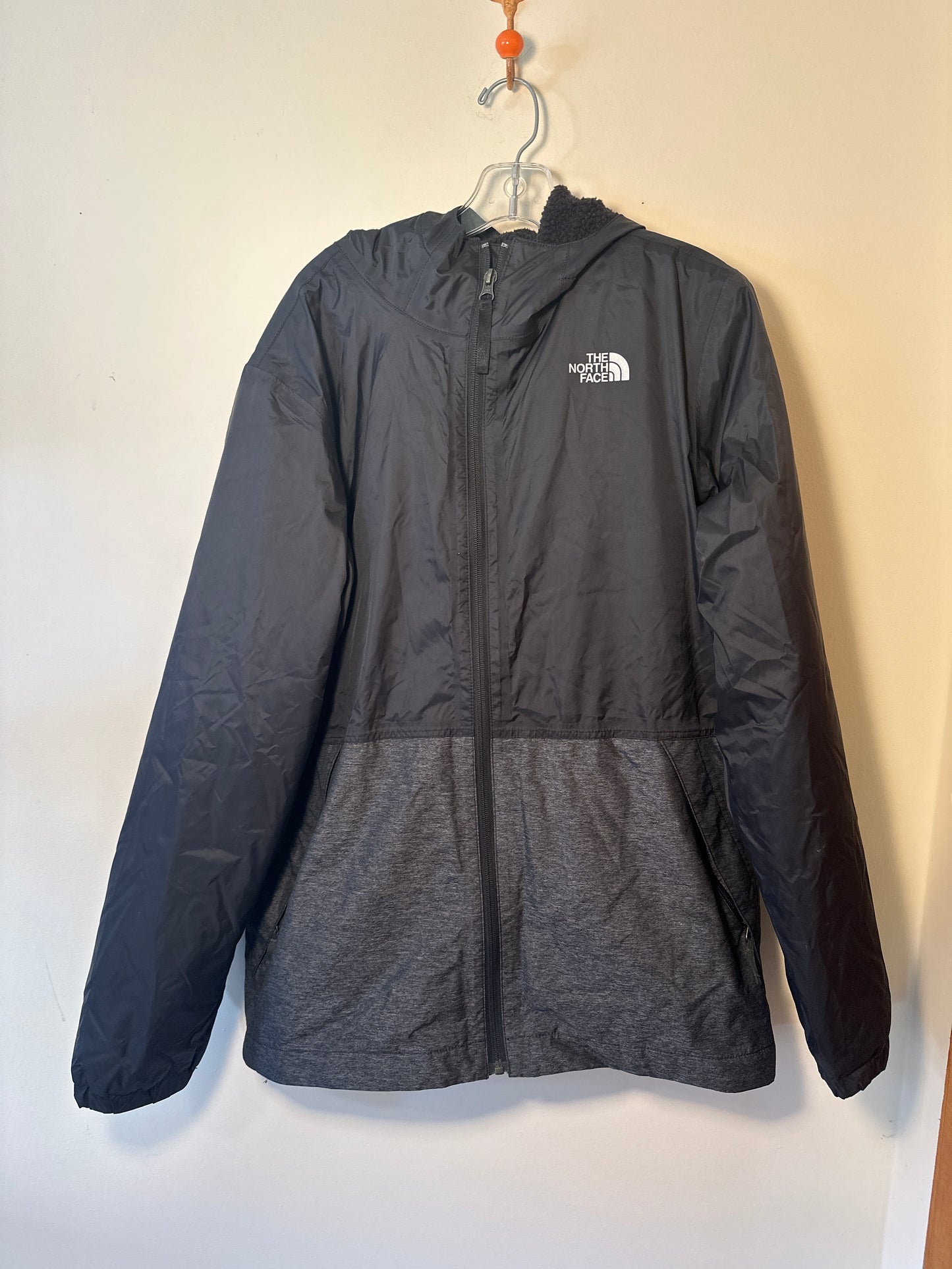 The North Face jacket XL ( 16-20y )