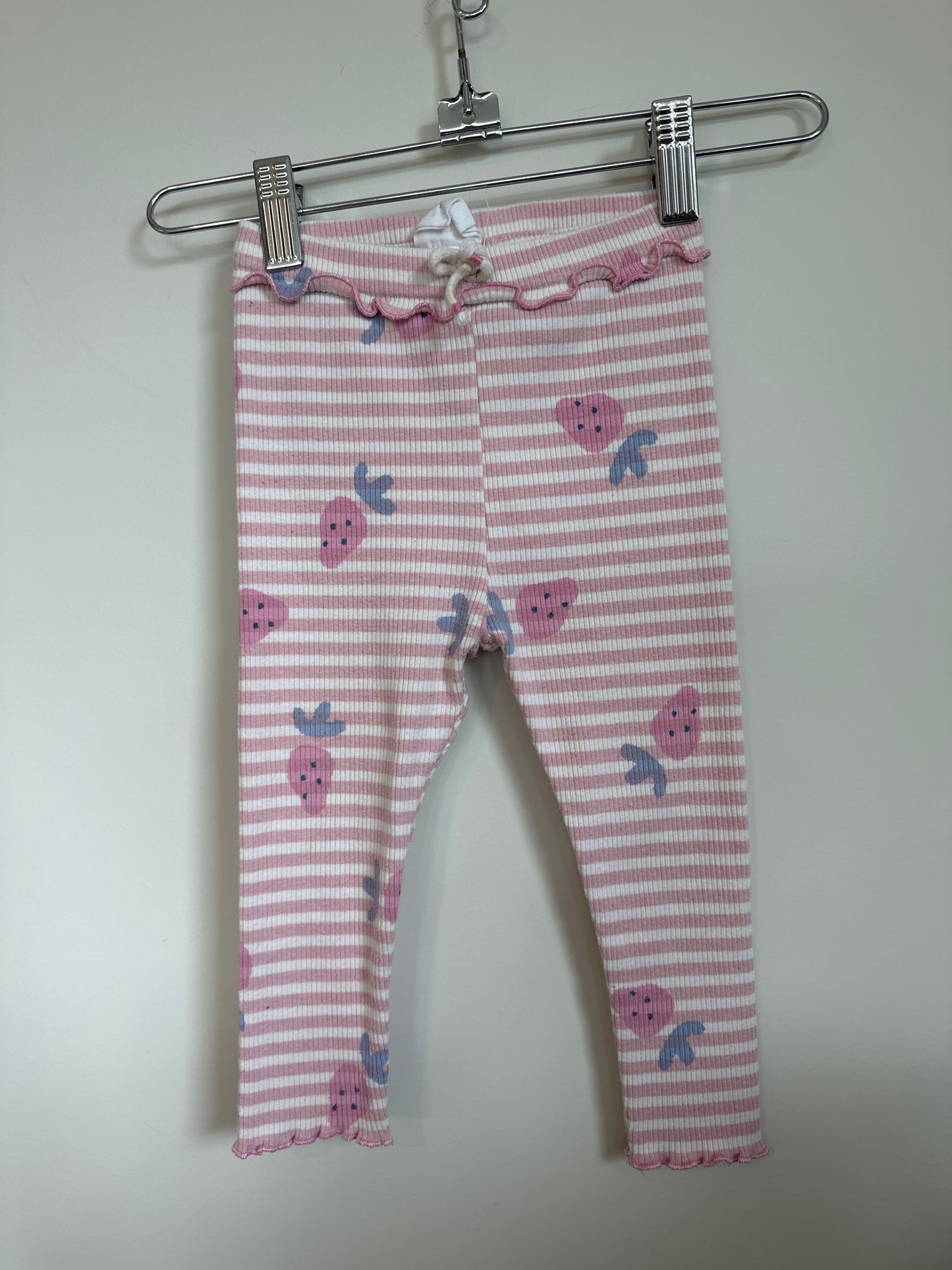 Zara 18-24 ( seems smaller to me )
