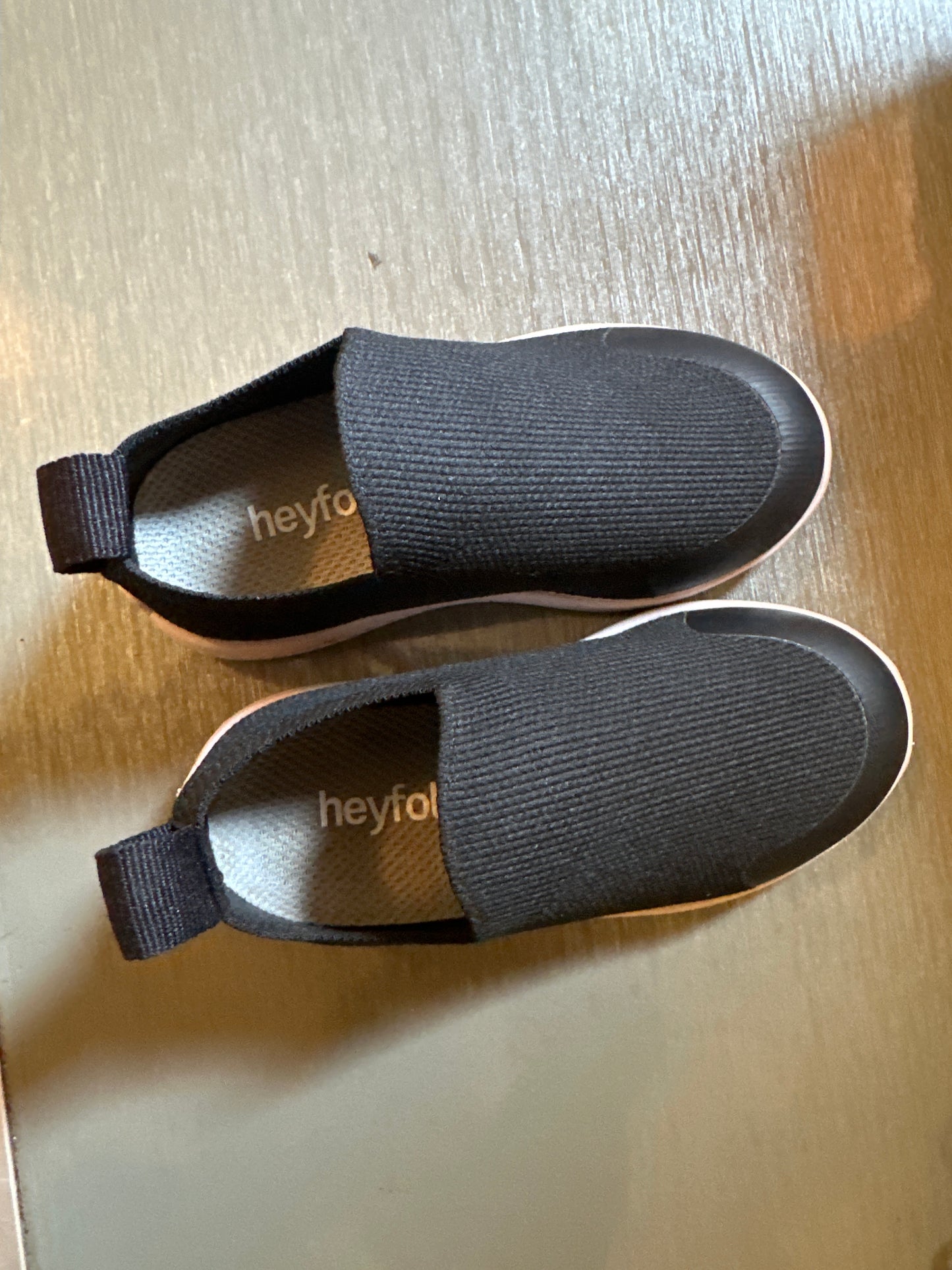 Hey folks size 6 see note