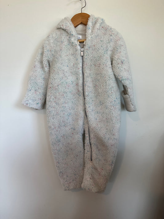 Gap 6-12 Sherpa / fleece suit