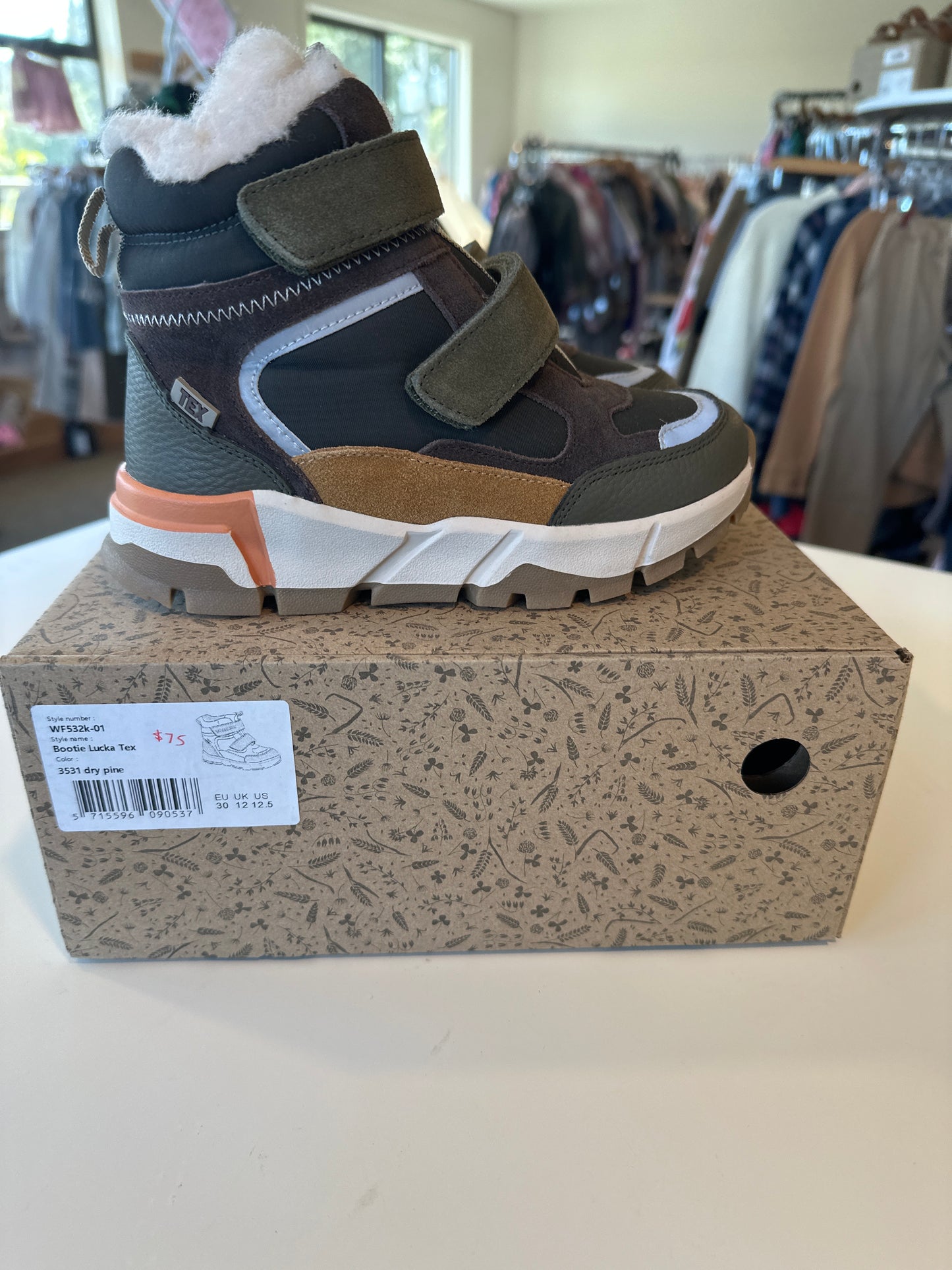 Wheat winter boots  us size 13.5