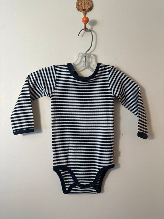 Wheat Kids bodysuit /onesie 9m