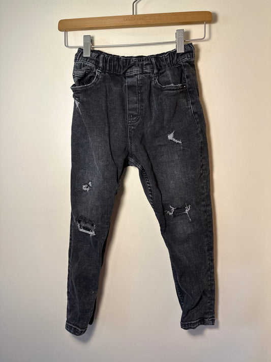 Zara  8y