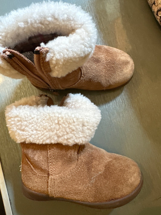 size 7 Uggs leather /wool