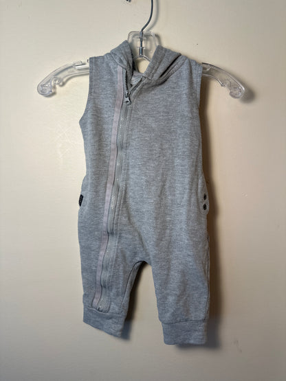 Kardashian romper 9m